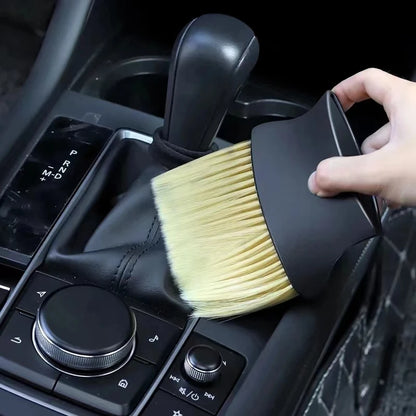 „Weiche Staubbürste für die Autoinnenreinigung
